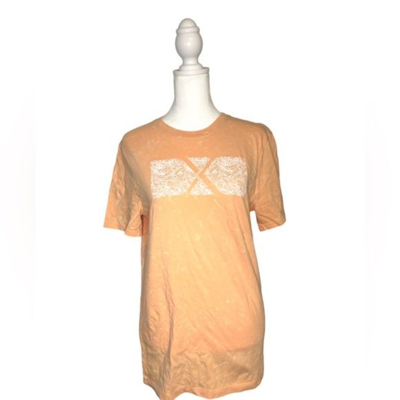 NWT Express Graphic Short Sleeve Cream Apricot Casual Tee Shirt - Picture 1 of 10